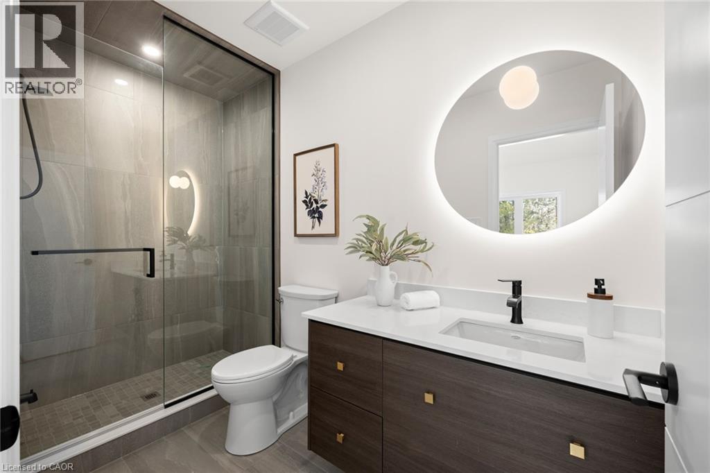 82 CHALMERS Street N thumbnail 27