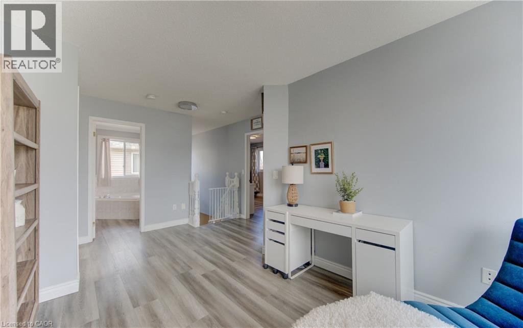 31 ADLER Drive thumbnail 22