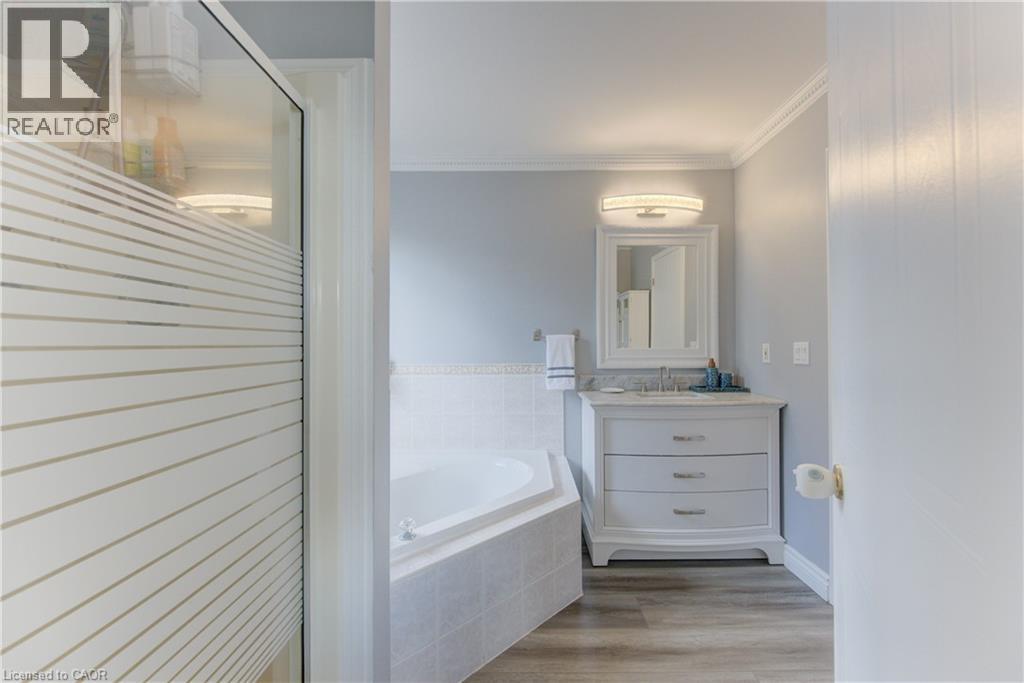 31 ADLER Drive thumbnail 30