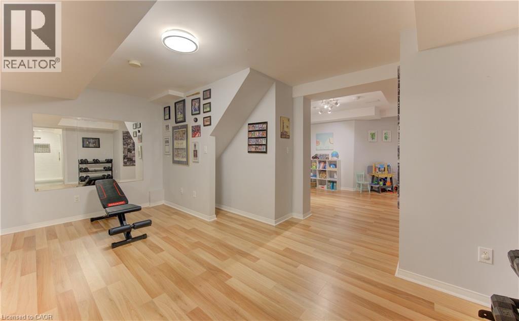 31 ADLER Drive thumbnail 35