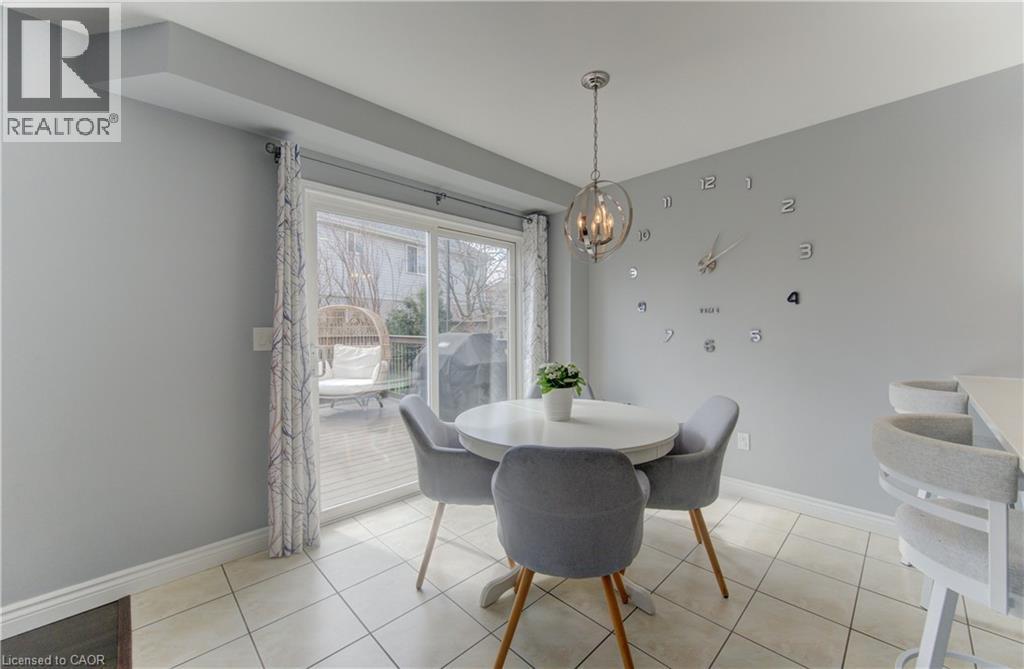 31 ADLER Drive thumbnail 13