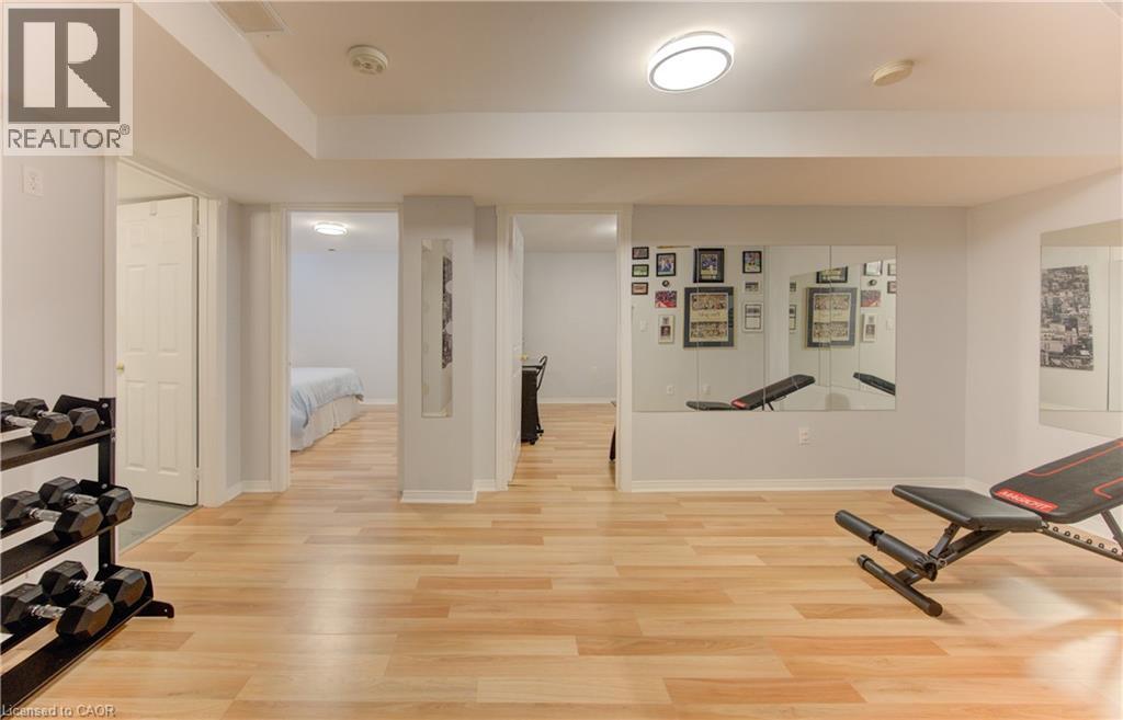 31 ADLER Drive thumbnail 34