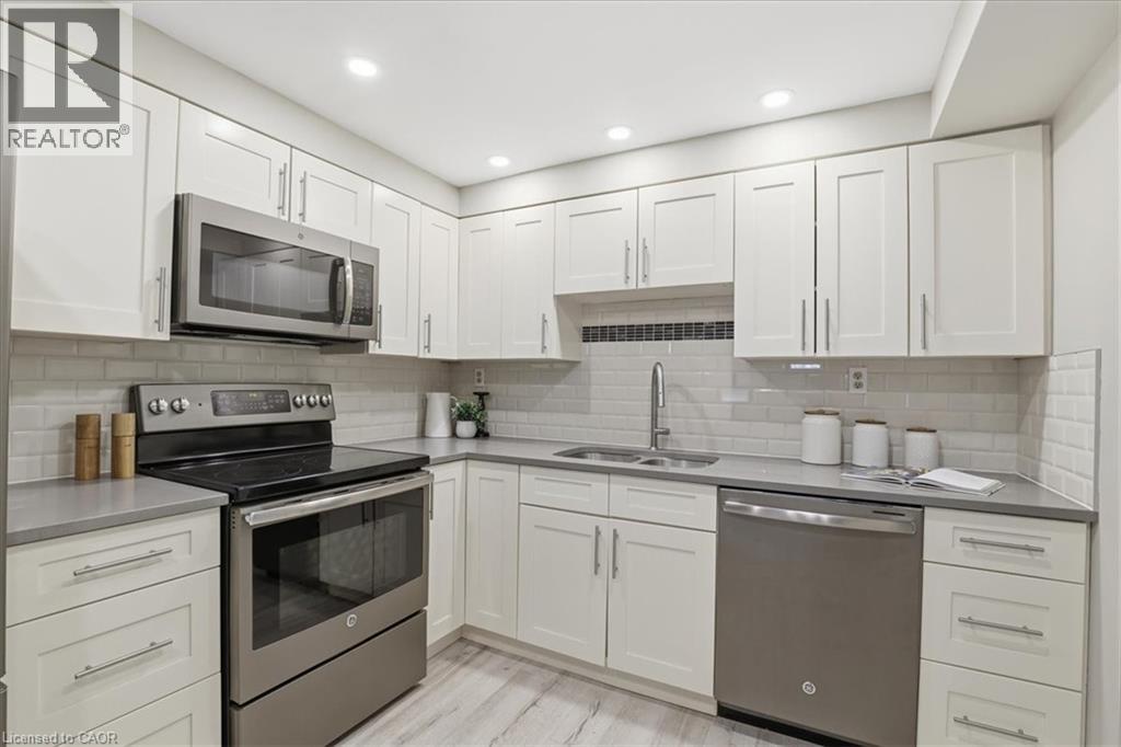 265 WESTCOURT Place Unit# 309 thumbnail 11