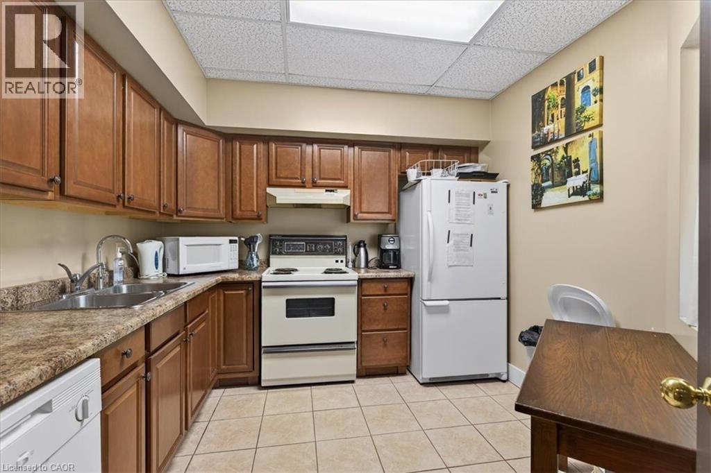 265 WESTCOURT Place Unit# 309 thumbnail 27