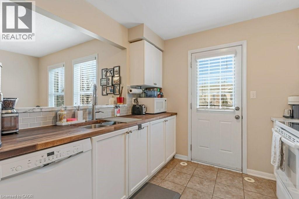 71 GARTH MASSEY Drive Unit# 71 thumbnail 9