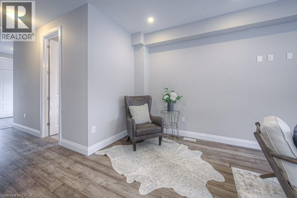 94 ISAAC Street thumbnail 5