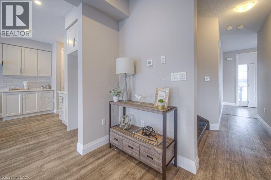 94 ISAAC Street thumbnail 10