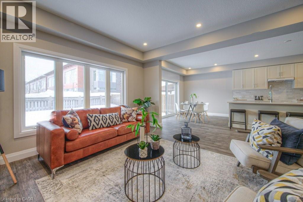 94 ISAAC Street thumbnail 9