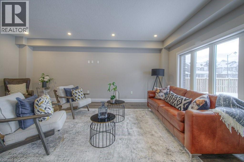 94 ISAAC Street thumbnail 8