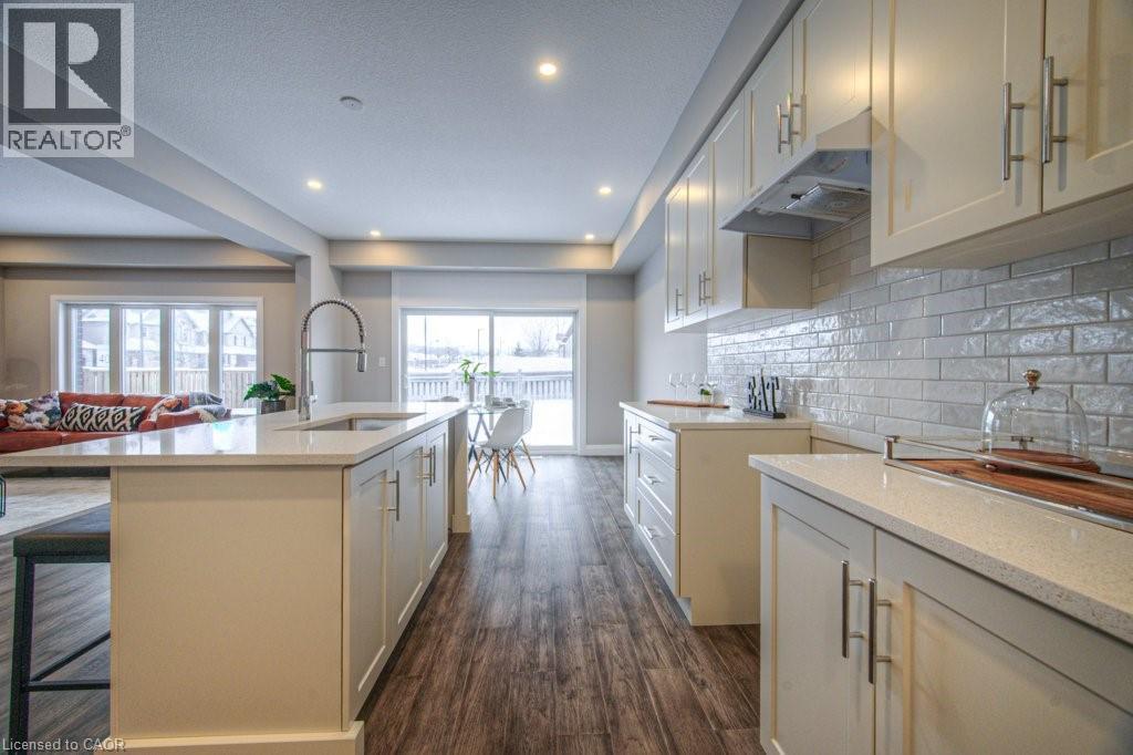 94 ISAAC Street thumbnail 16