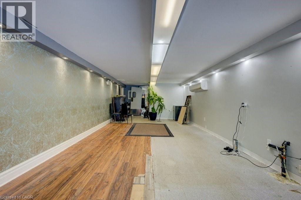 55 SNYDER'S Road W thumbnail 5