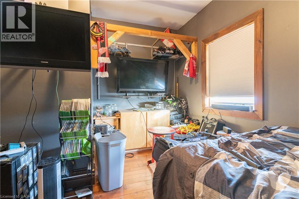 55 SNYDER'S Road W thumbnail 37