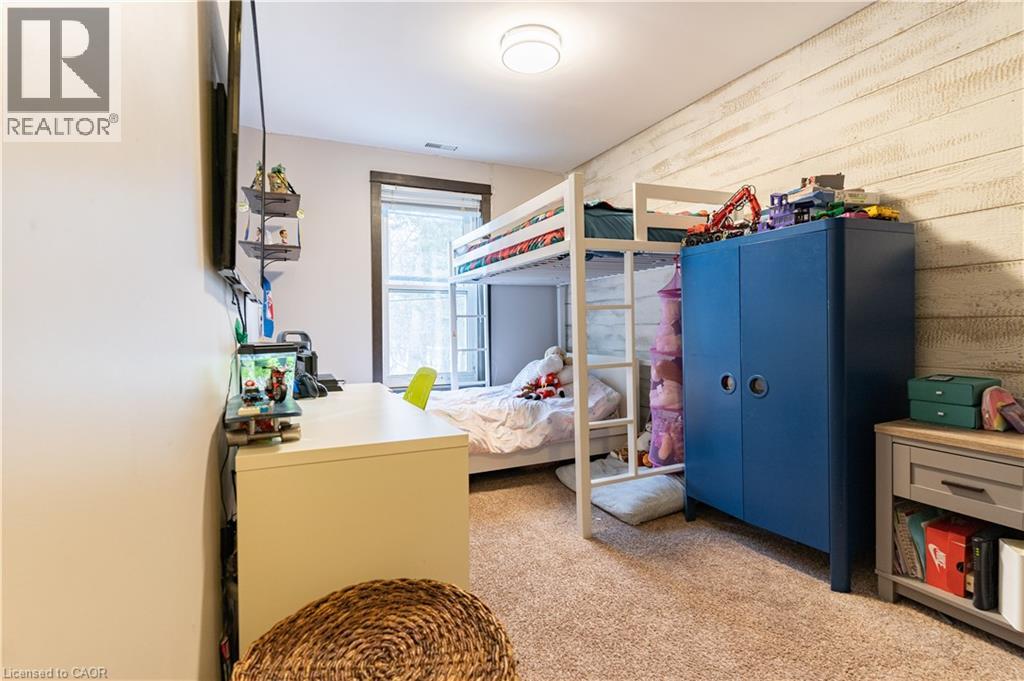 55 SNYDER'S Road W thumbnail 25