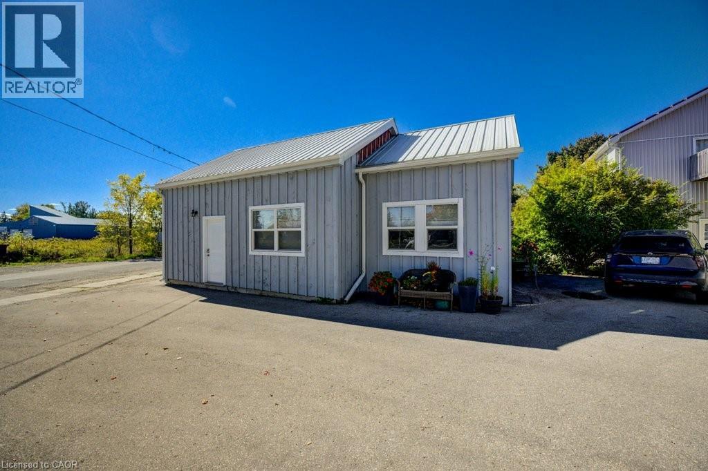 55 SNYDER'S Road W thumbnail 16