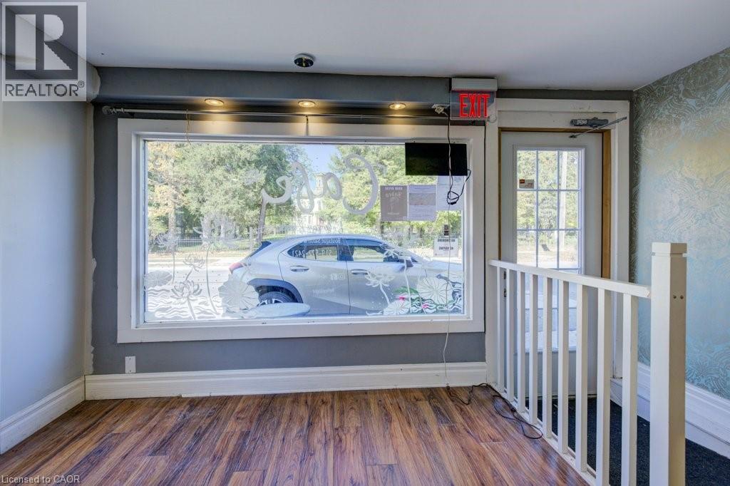 55 SNYDER'S Road W thumbnail 4