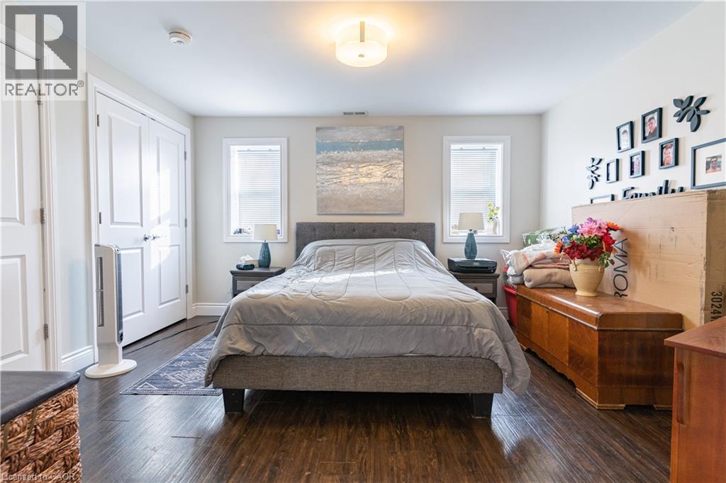 55 SNYDER'S Road W thumbnail 43