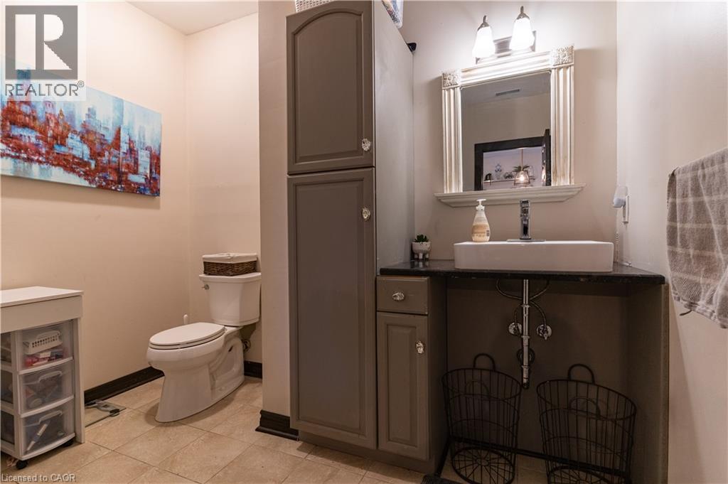 55 SNYDER'S Road W thumbnail 24