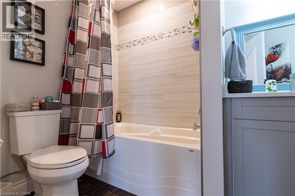 55 SNYDER'S Road W thumbnail 45