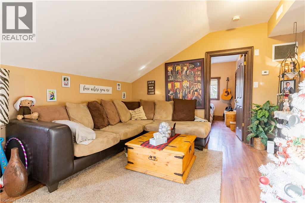 55 SNYDER'S Road W thumbnail 30