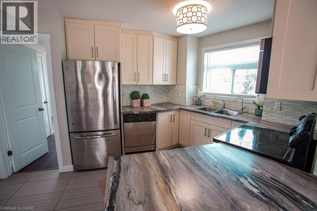 489 EAST Avenue Unit# B thumbnail 11