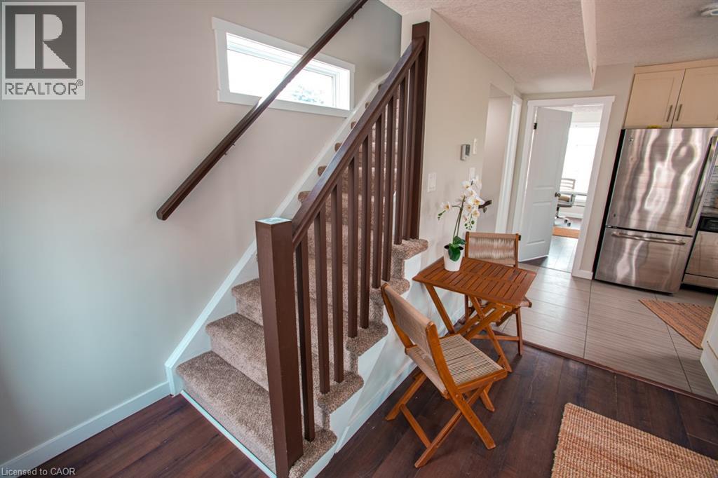 489 EAST Avenue Unit# B thumbnail 28