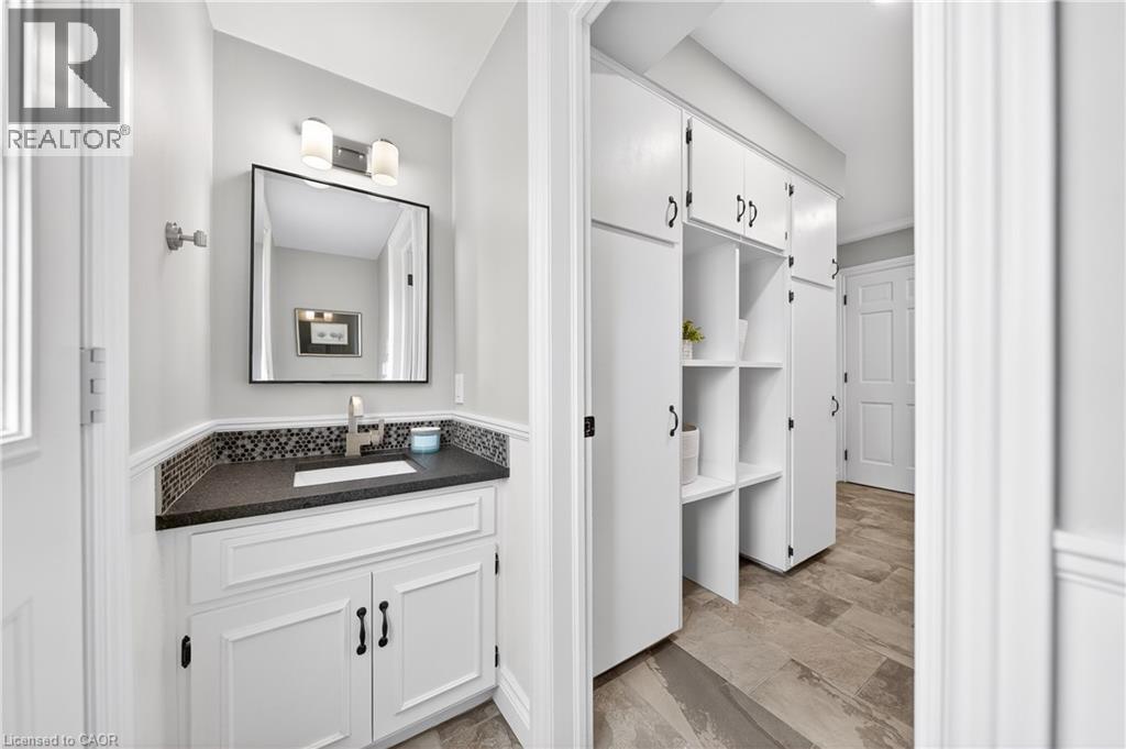 370 GREEN ACRES Drive thumbnail 21