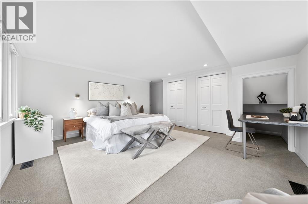 370 GREEN ACRES Drive thumbnail 28