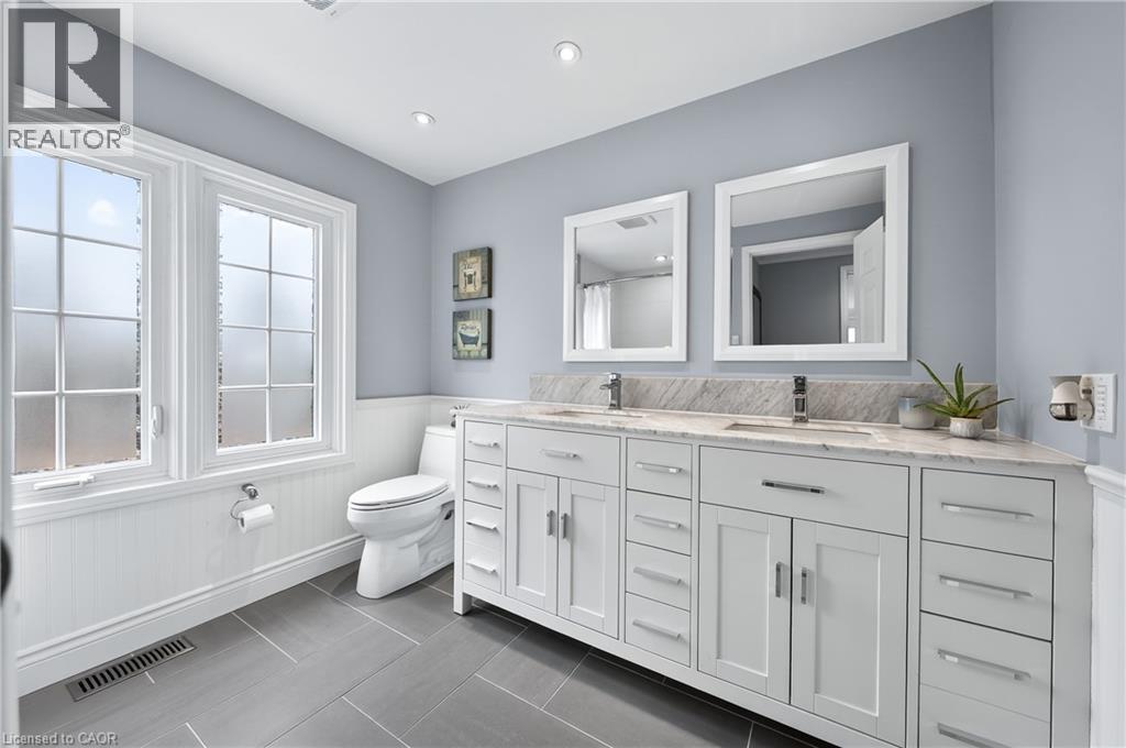 370 GREEN ACRES Drive thumbnail 32