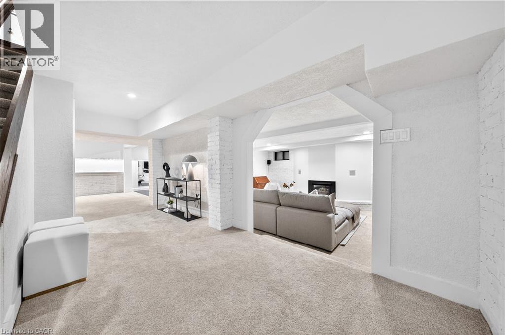 370 GREEN ACRES Drive thumbnail 35