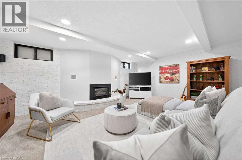 370 GREEN ACRES Drive thumbnail 37