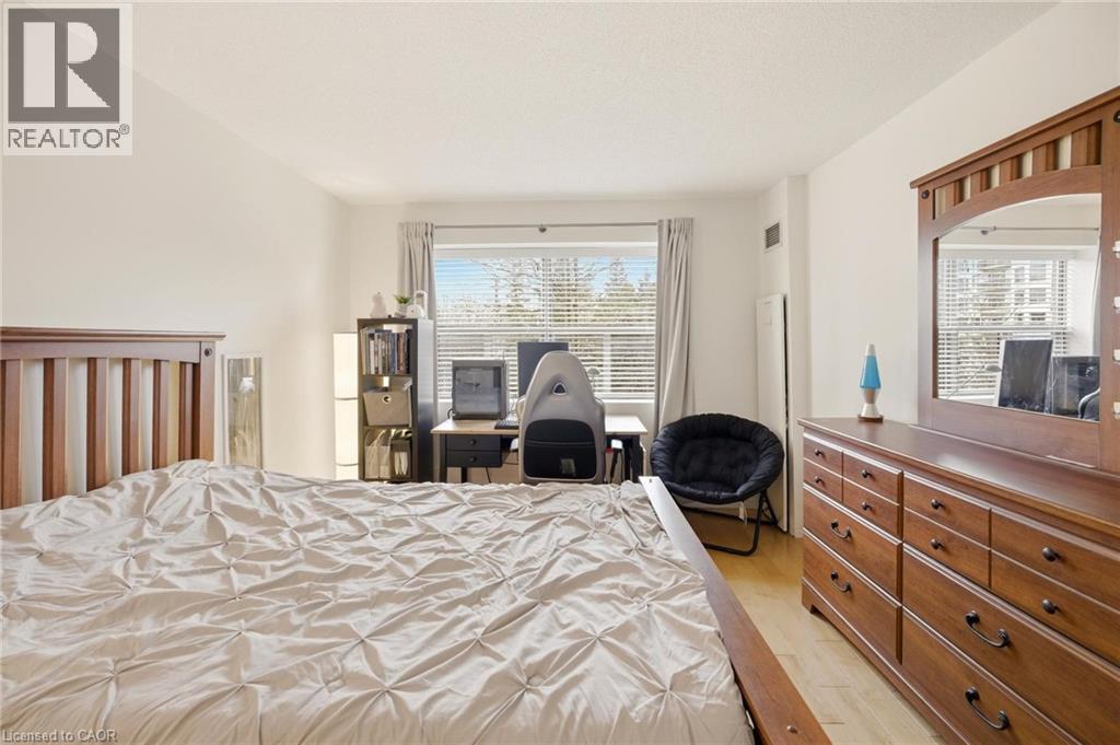 300 KEATS Way Unit# 302 thumbnail 17