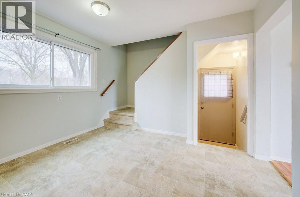 151 FRANKLIN Street N thumbnail 10