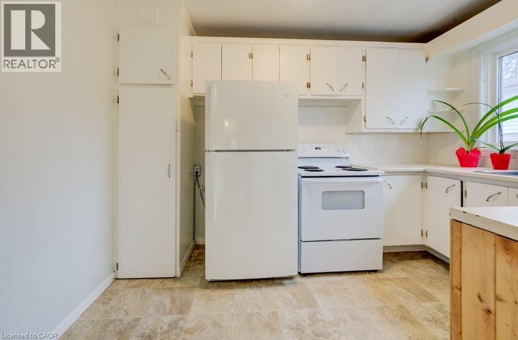 151 FRANKLIN Street N thumbnail 14