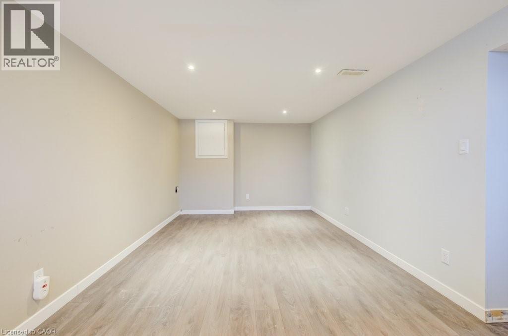 151 FRANKLIN Street N thumbnail 23