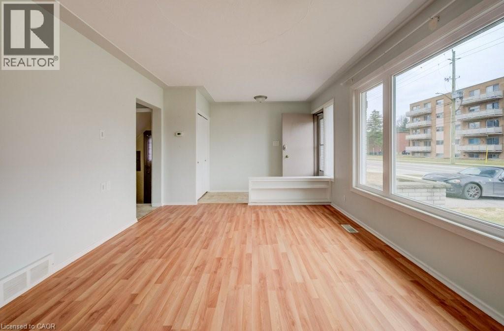 151 FRANKLIN Street N thumbnail 6