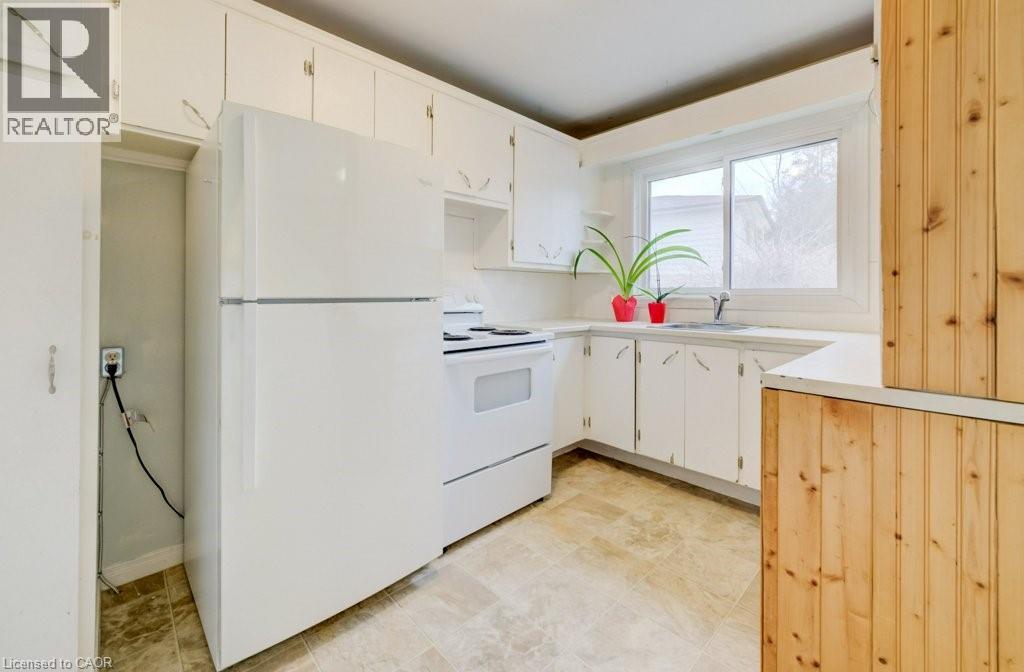 151 FRANKLIN Street N thumbnail 9