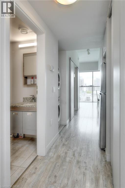 257 HEMLOCK Street Unit# 607 thumbnail 9