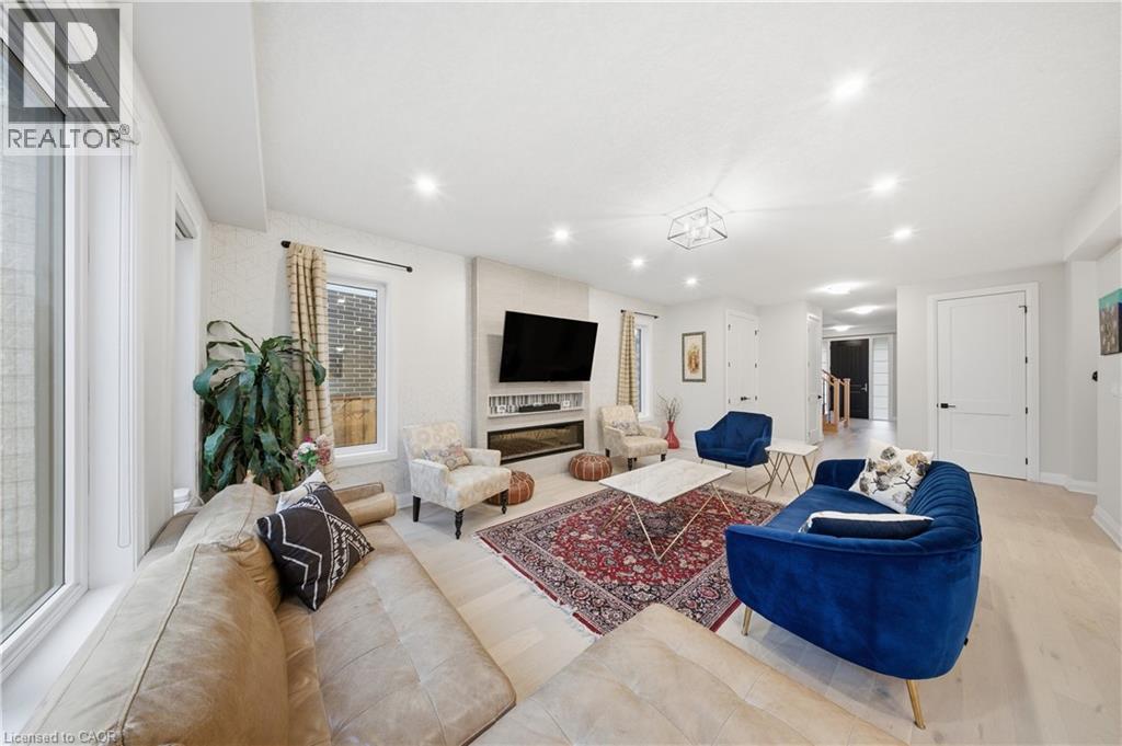 723 WOOD LILY Street thumbnail 10