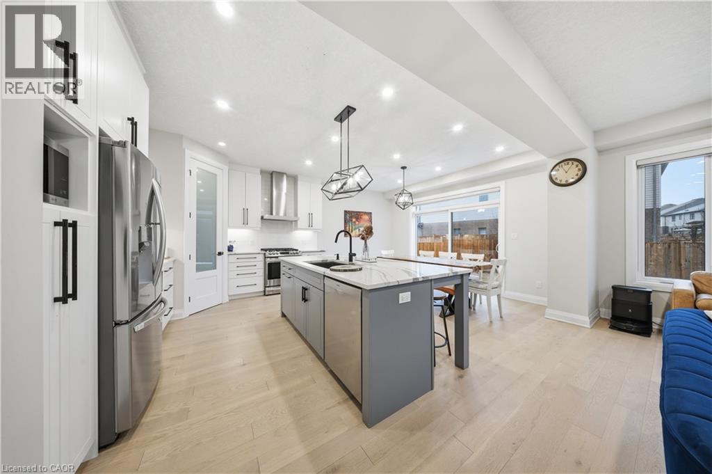 723 WOOD LILY Street thumbnail 13