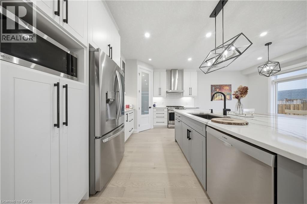 723 WOOD LILY Street thumbnail 14