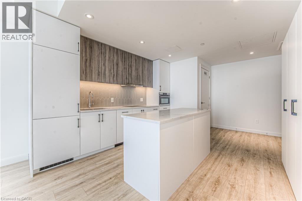 741 KING Street W Unit# 1112 thumbnail 11