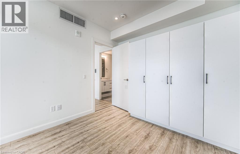 741 KING Street W Unit# 1112 thumbnail 24