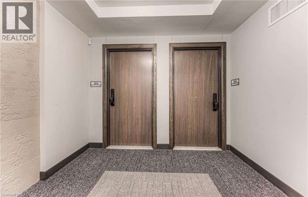 741 KING Street W Unit# 1112 thumbnail 29