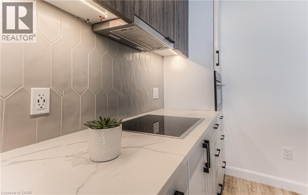 741 KING Street W Unit# 1112 thumbnail 34