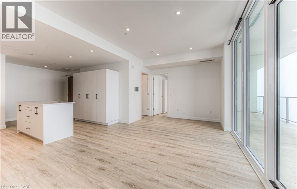 741 KING Street W Unit# 1112 thumbnail 39