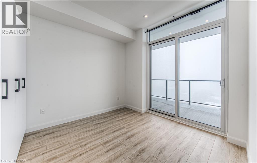 741 KING Street W Unit# 1112 thumbnail 45