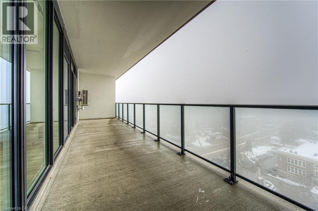 741 KING Street W Unit# 1112 thumbnail 47