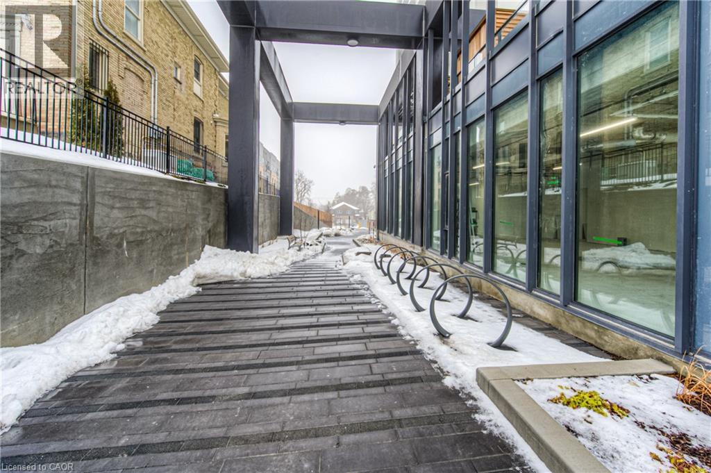 741 KING Street W Unit# 1112 thumbnail 5