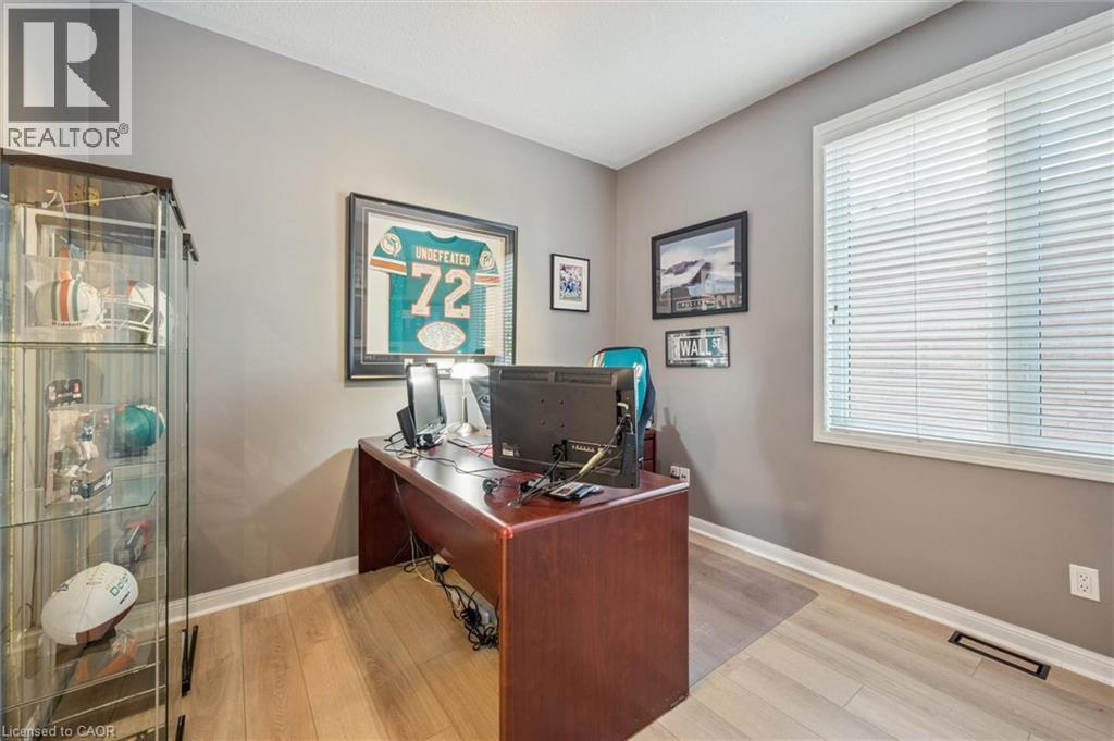 79 ZIEMAN Crescent thumbnail 7