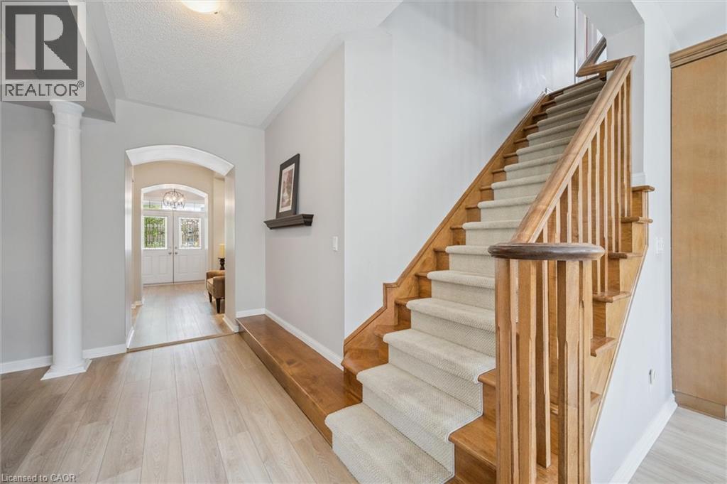 79 ZIEMAN Crescent thumbnail 15